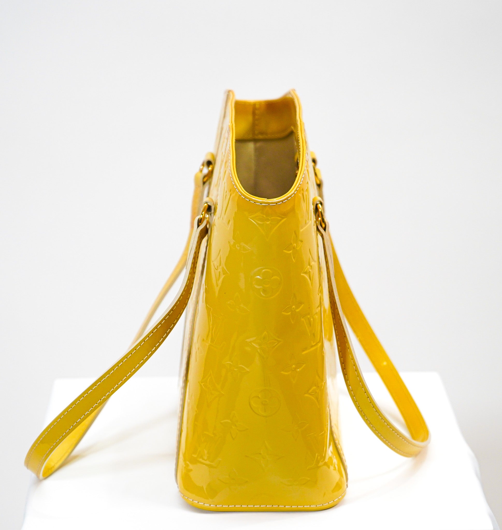 Louis Vuitton Vernis Bellevue GM Tote (Yellow)