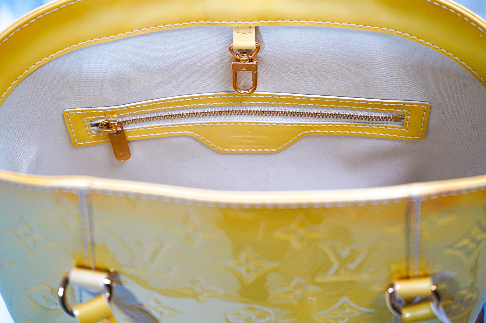 Louis Vuitton Vernis Bellevue GM Tote (Yellow)