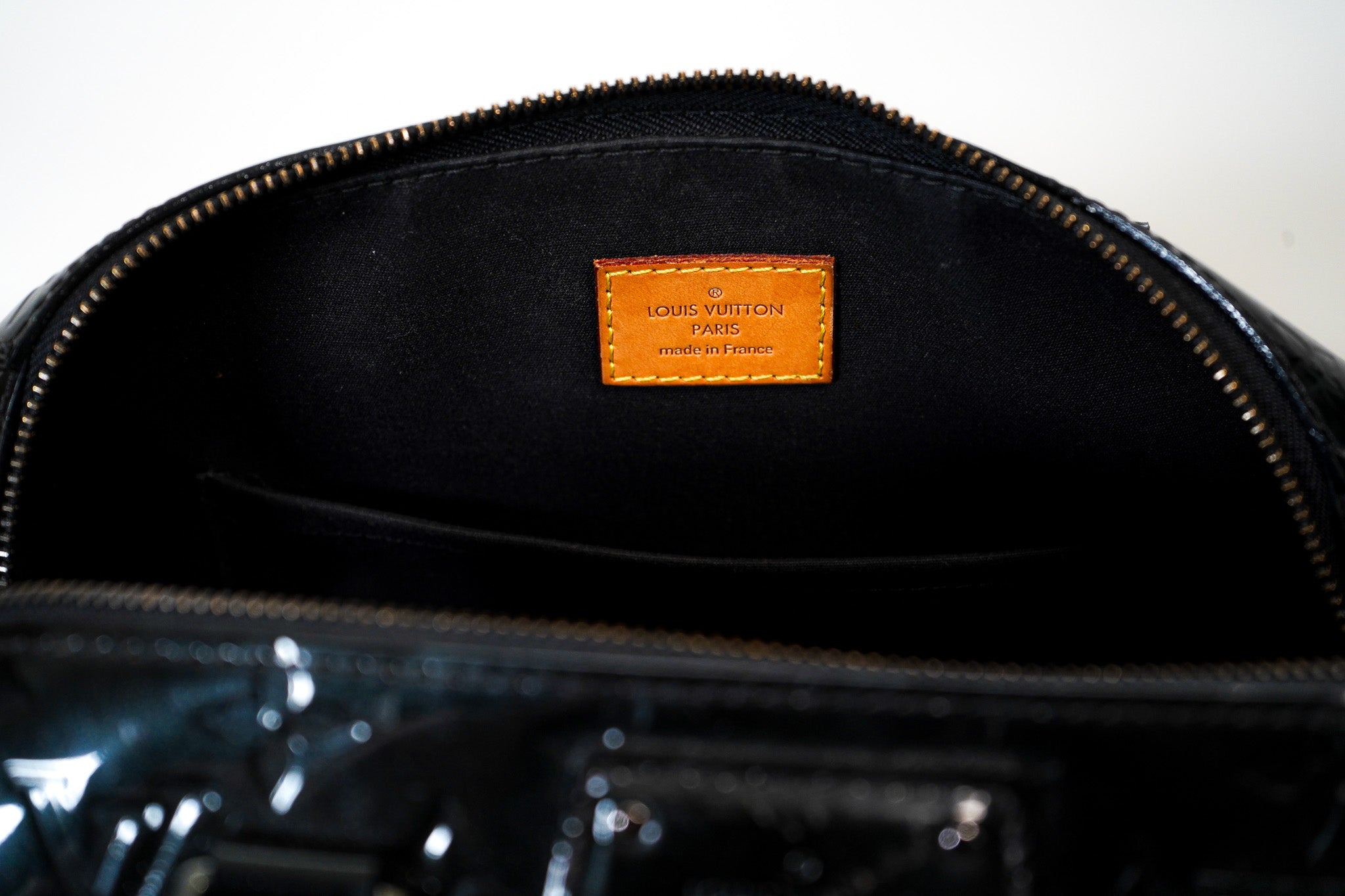 Louis Vuitton Summit Drive – Vernis Leather (Black)