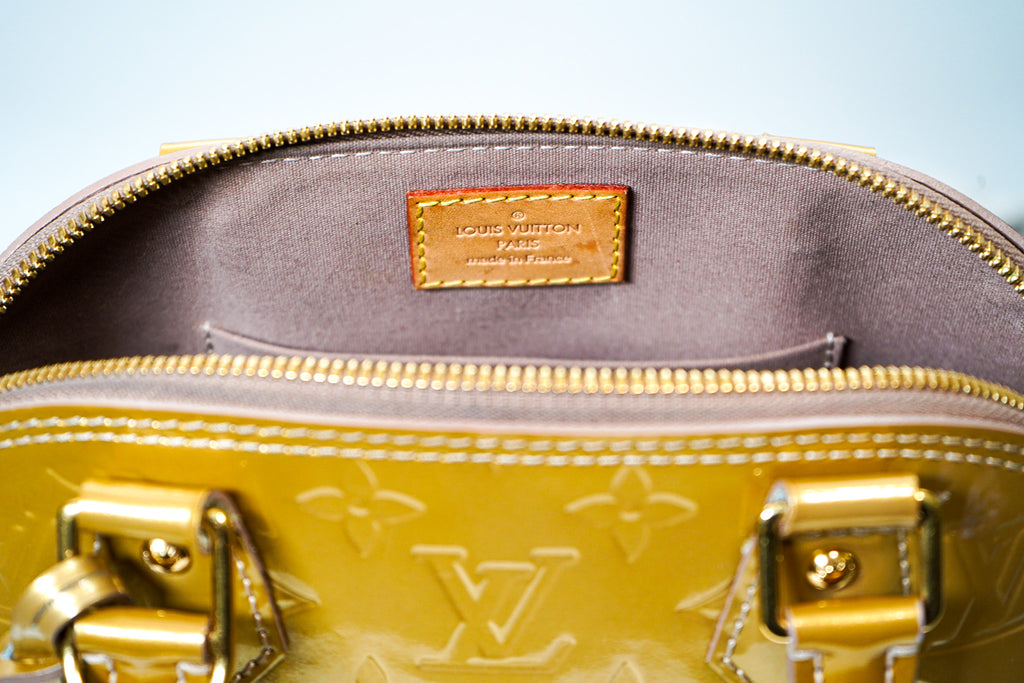 Louis Vuitton Alma BB - Vernis Patent Leather (Gold)